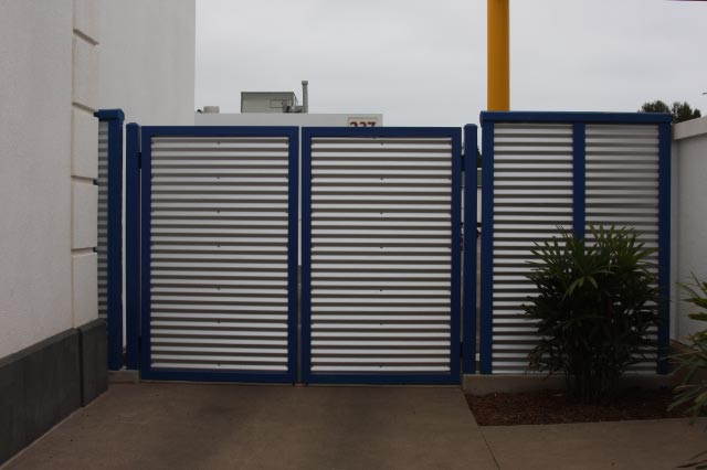 Double B Deck Gates