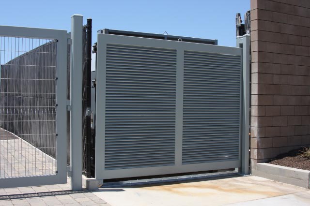 San Diego Yacht Club Louvered Slide Gates